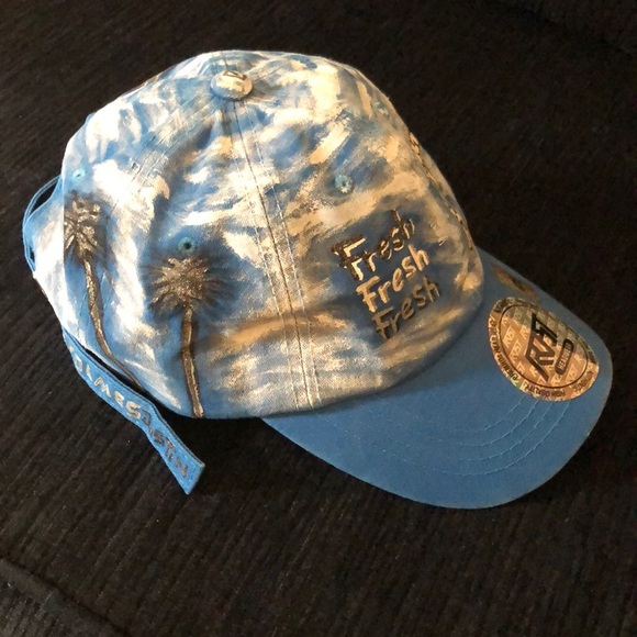 Hat (custom painted) - Picture 3 of 4
